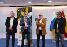 Autoridades en la presentación del capítulo de 'Wineman' sobre los vinos de Gran Canaria.