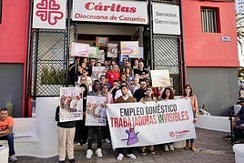 La protesta de Cáritas, en imágenes