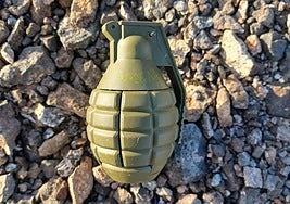 Imagen de la falsa granada de mano intervenida por la Guardia Civil de Lanzarote.