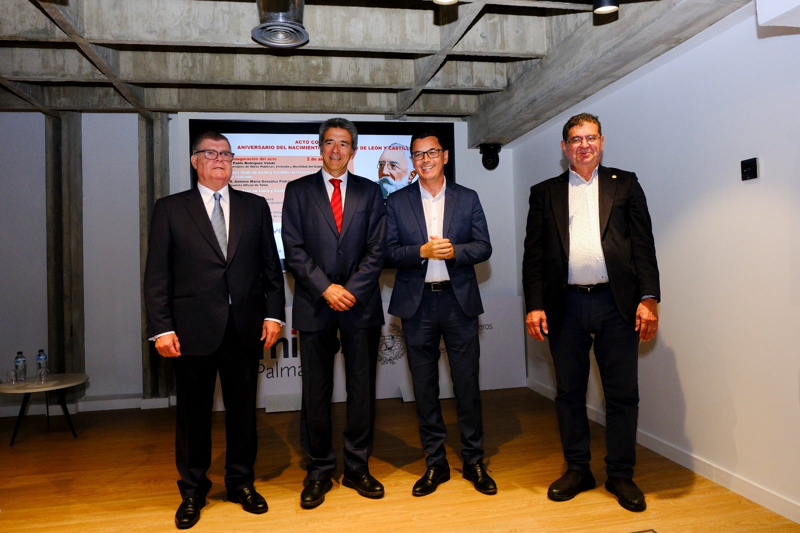 Imágenes del tributo y legado de León y Castillo