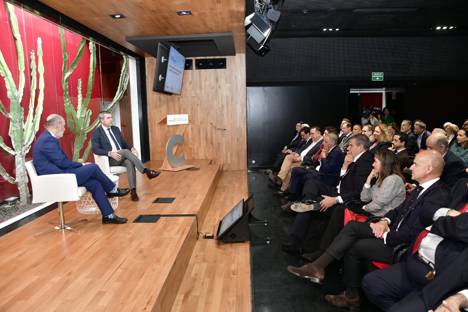 El foro CANARIAS7: &#039;Debate abierto en torno a la actualidad política, económica y social de Canarias&#039;, en imágenes