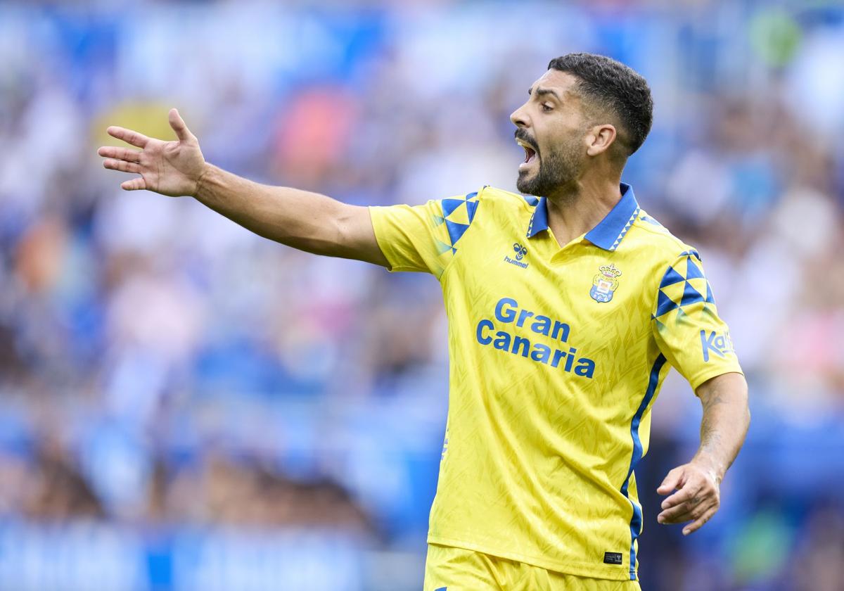Álex Suárez desafía al umbral del dolor para estar siempre al servicio de la UD