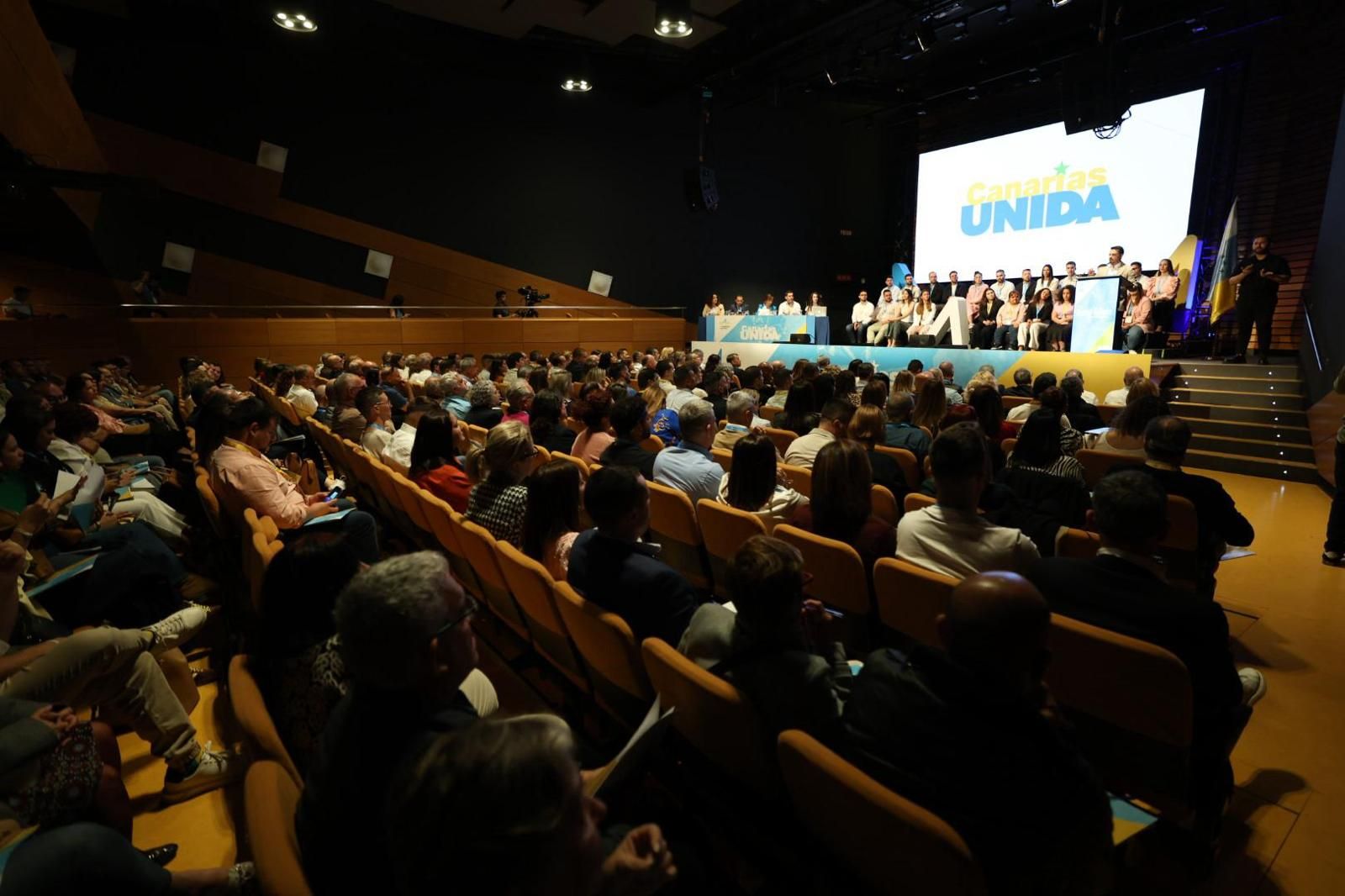 El VIII Congreso Nacional de Coalición Canaria, en imágenes