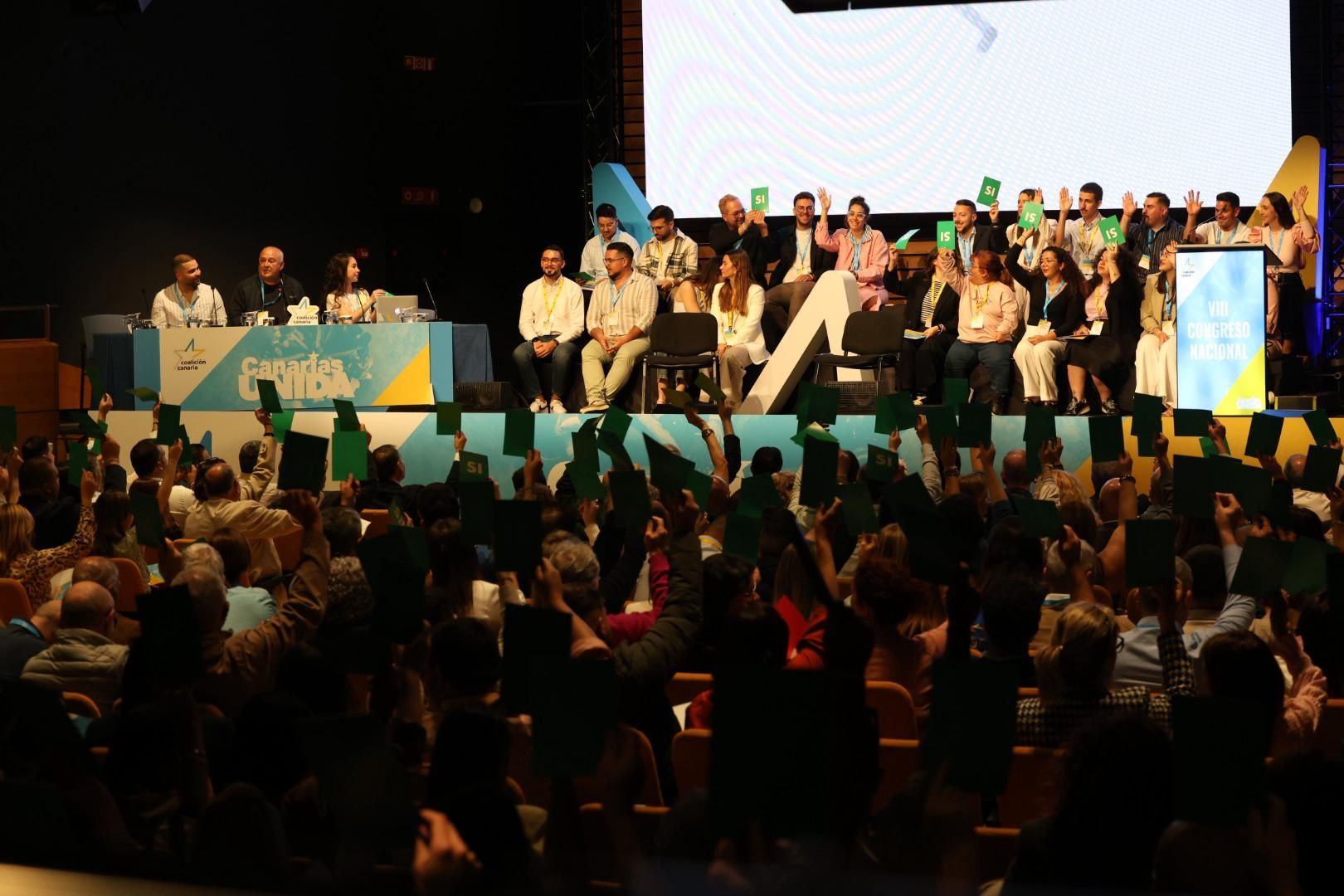 El VIII Congreso Nacional de Coalición Canaria, en imágenes