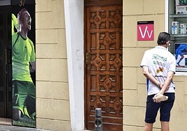 Imagen de la entrada de una vivienda vacacional en la capital gran canaria.