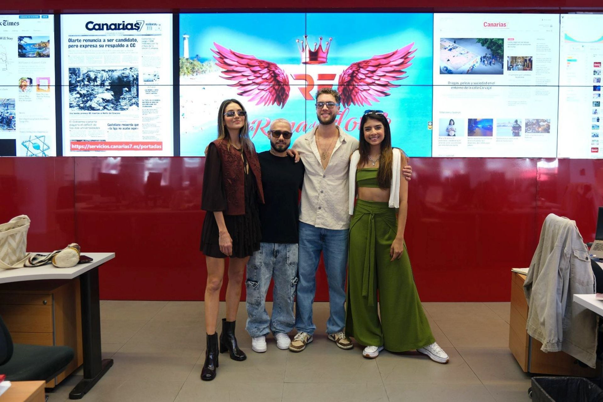 La visita de los actores de &#039;La Reina del Flow&#039; a CANARIAS7, en imágenes