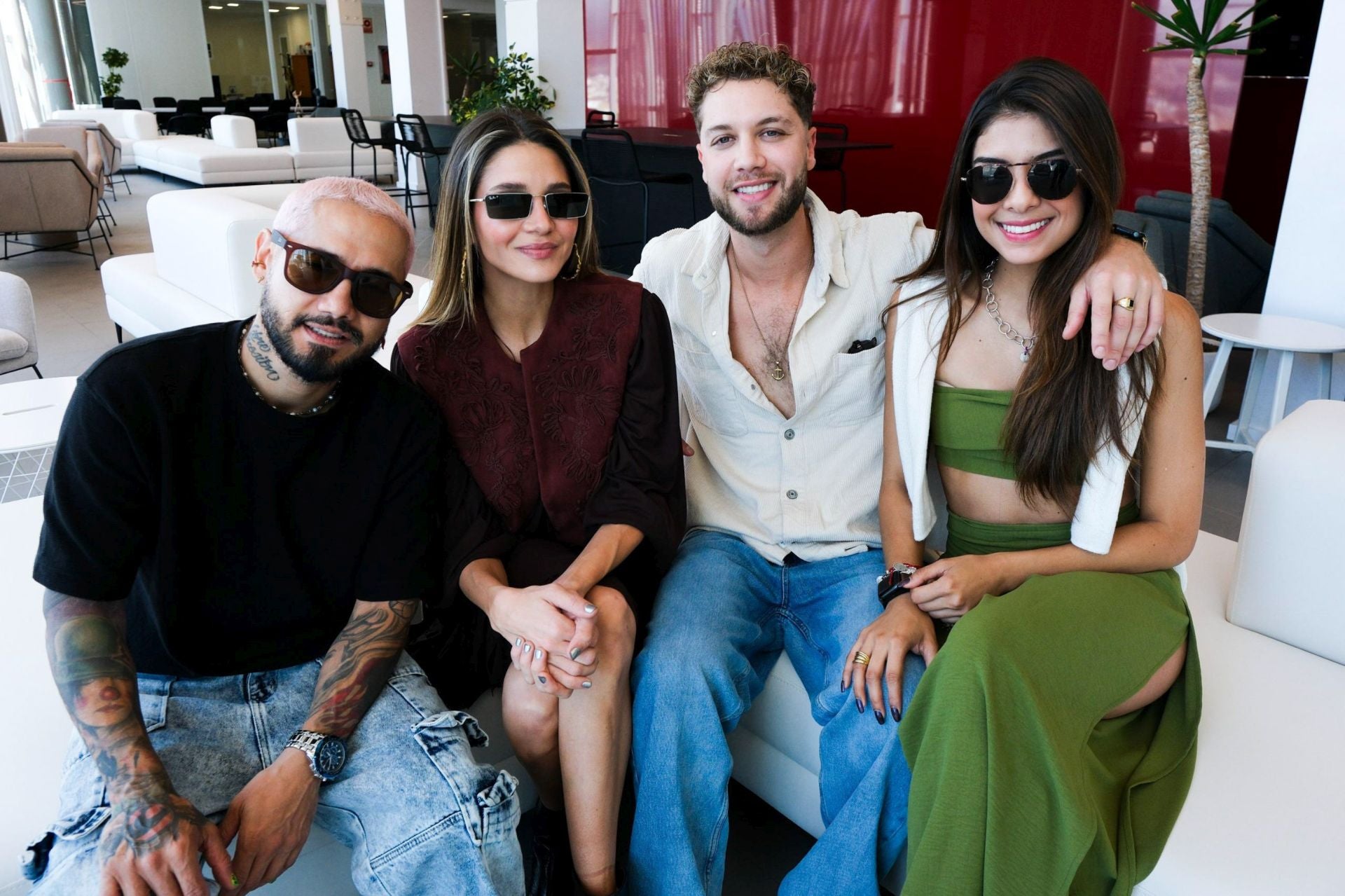 La visita de los actores de &#039;La Reina del Flow&#039; a CANARIAS7, en imágenes