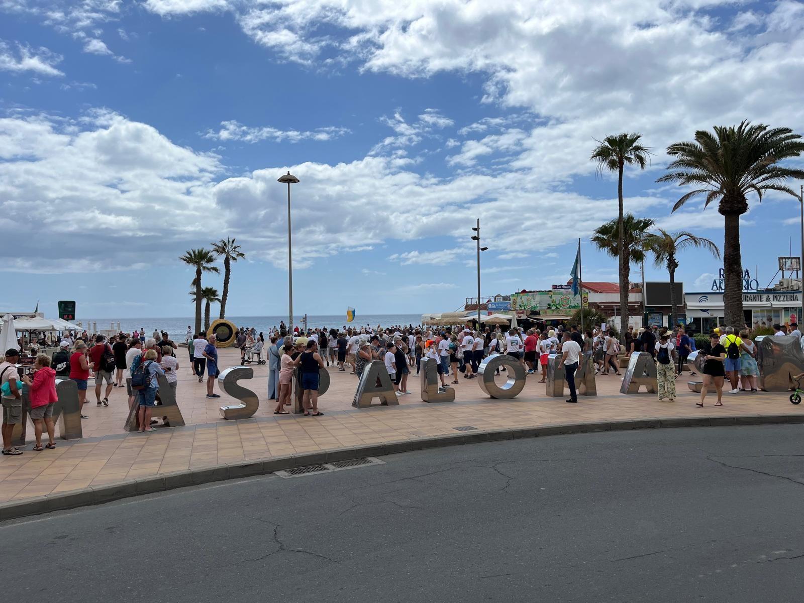 Los caravanistas protestan a pie