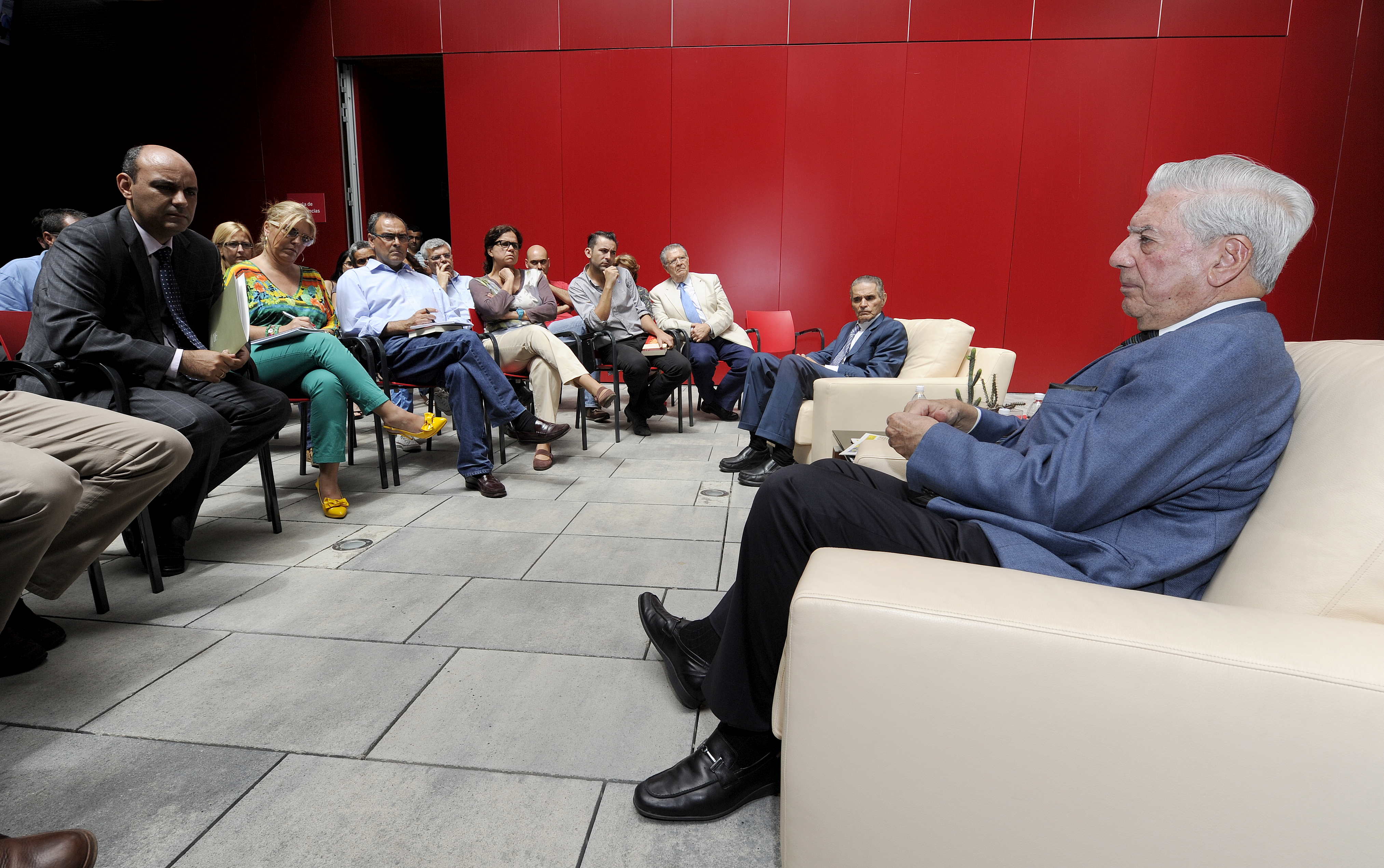Las visitas del escritor peruano a Gran Canaria, en imágenes