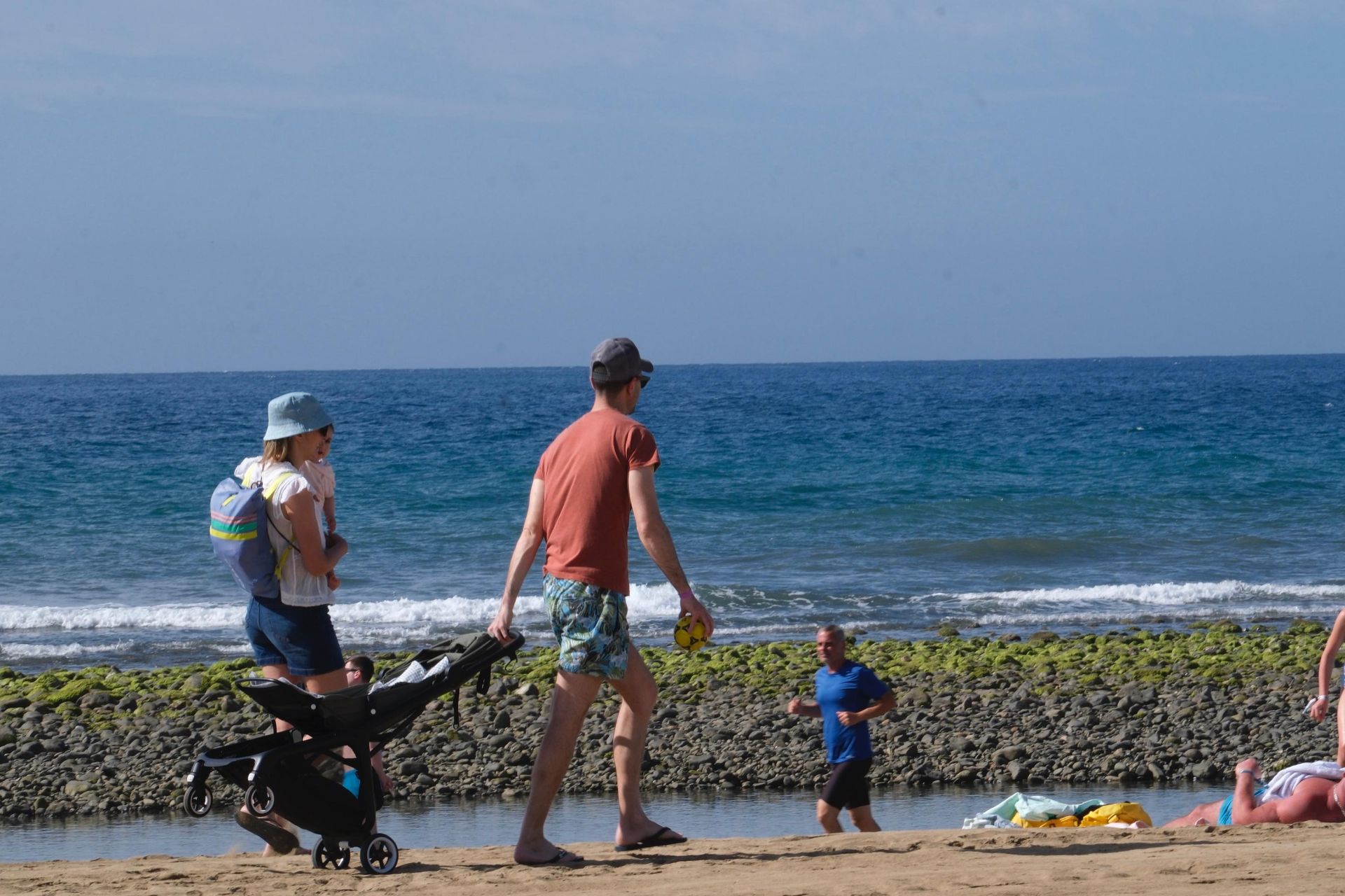 Semana Santa de buen tiempo en el sur de Gran Canaria, en imágenes