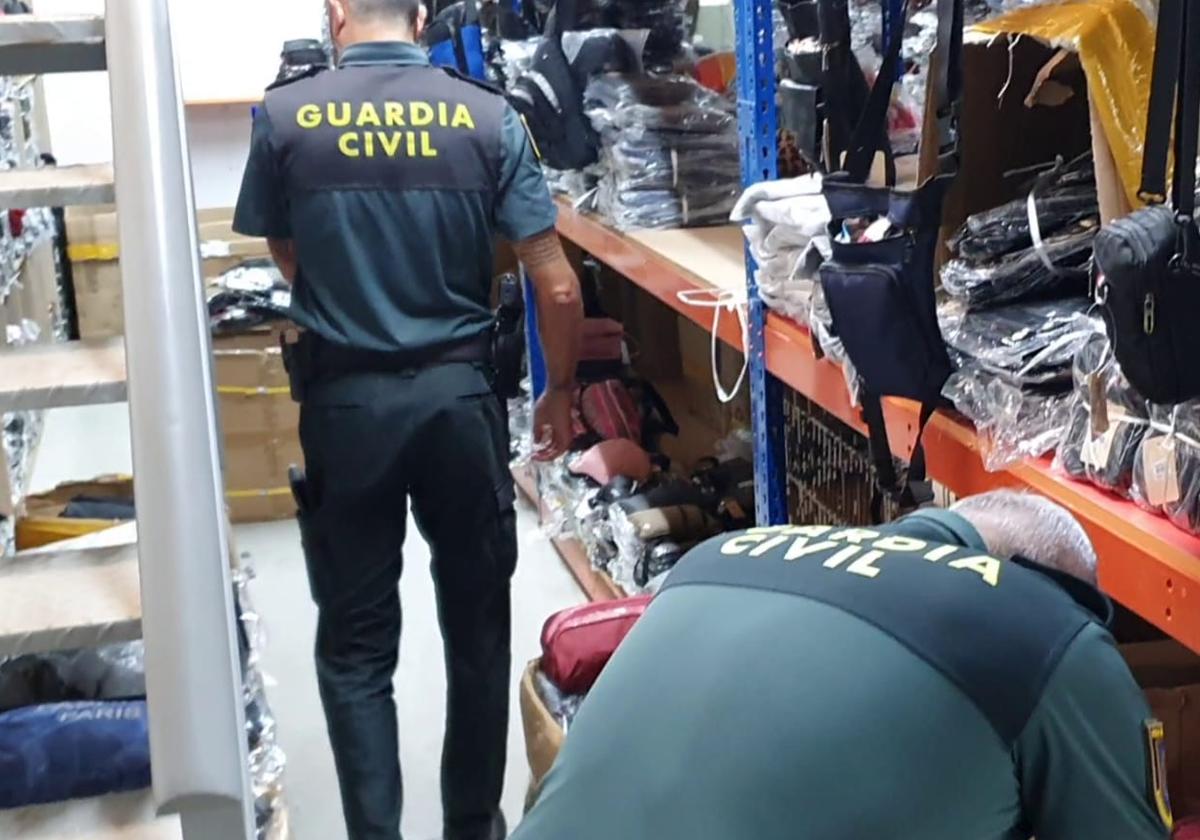 La Guardia Civil interviene más de 180.000 euros en productos falsificados en Gran Canaria