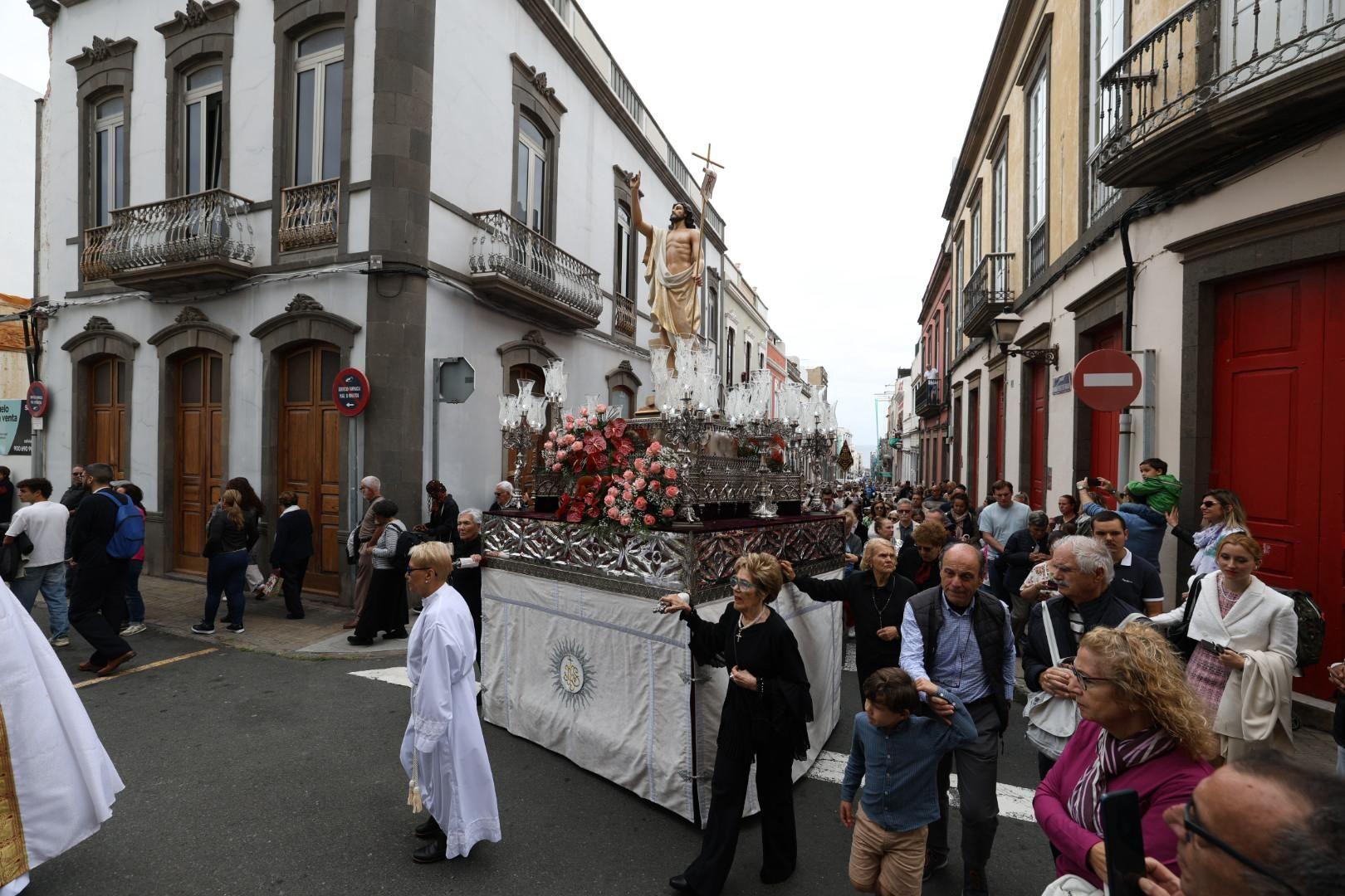 La procesión del Cristo Resucitado, en imágenes