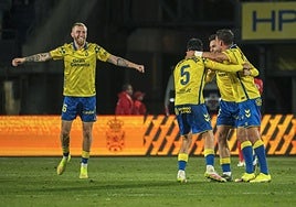 Así celebró la UD la victoria ante el Atleti.