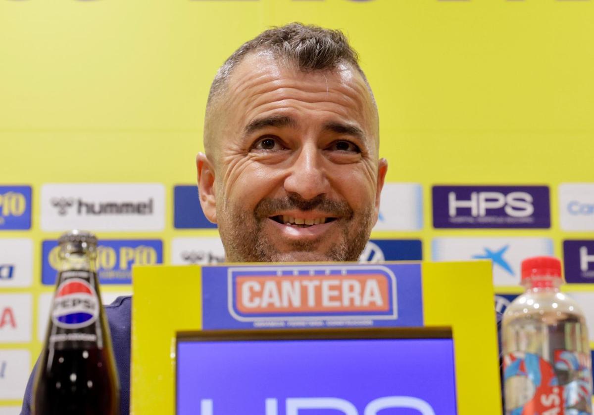 Diego Martínez: «Ni hace dos semanas estábamos descendidos, ni ahora salvados»