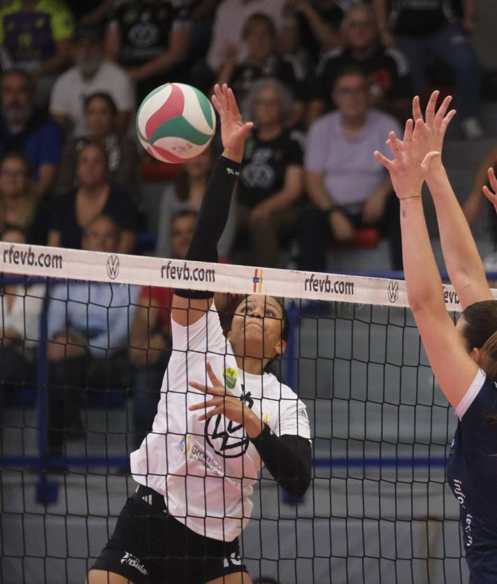 Imagen secundaria 2 - El Heidelberg da primero en la final de la Liga Iberdrola