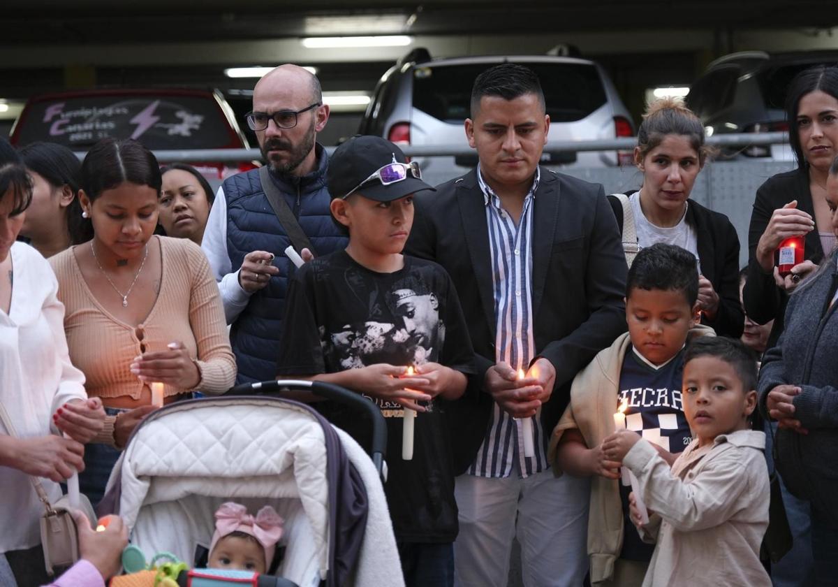 Las redes sociales comportan «más riesgos que beneficios» en la conducta suicida en menores