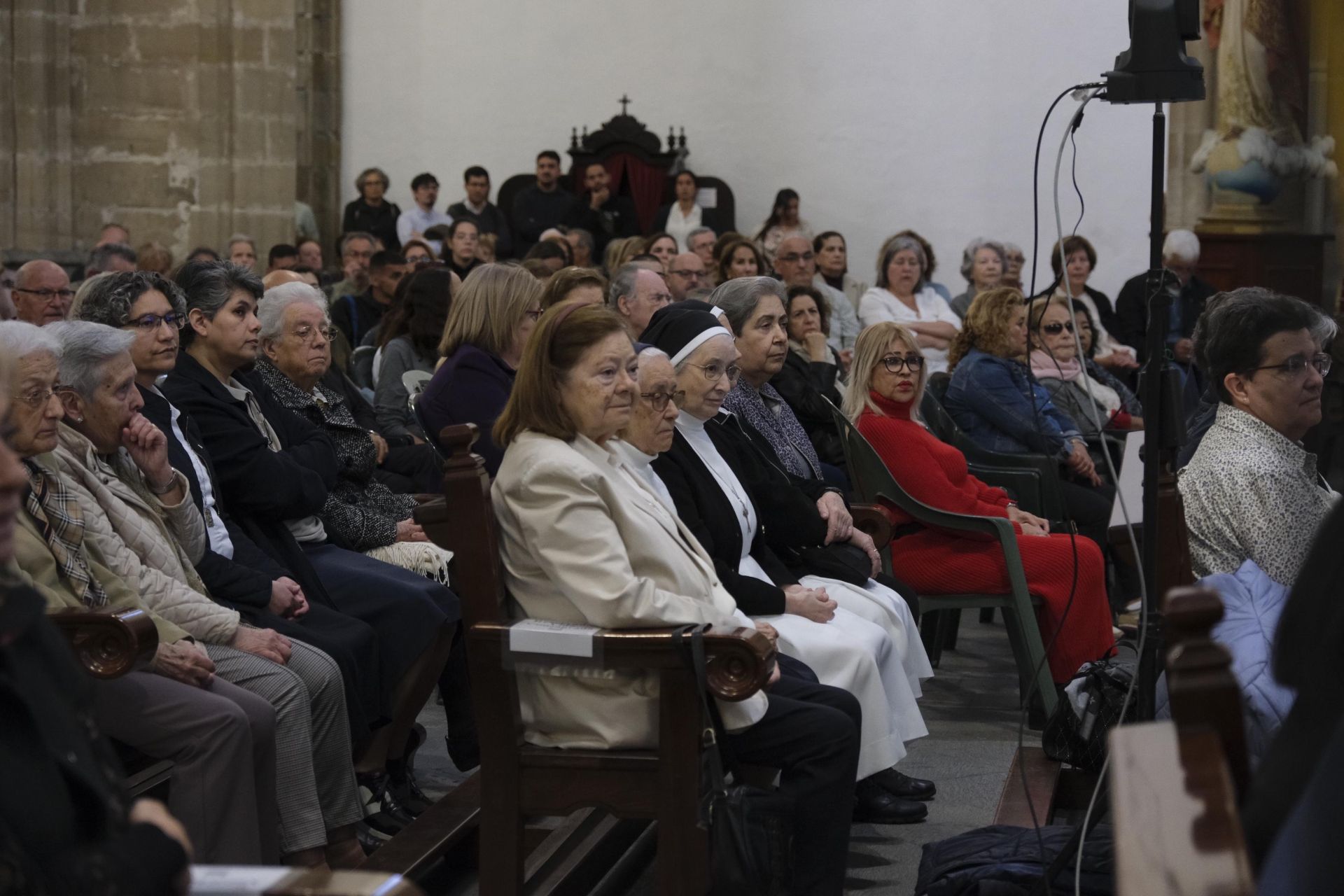 La misa funeral por el papa Francisco en Las Palmas de Gran Canaria, en imágenes