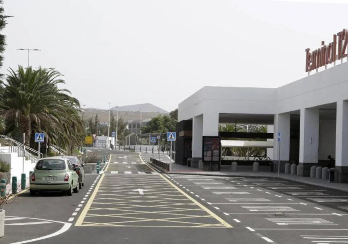 Betancort reclama un acuerdo sobre el diseño del aeropuerto