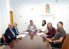 Equipo del proyecto en el Ayuntamiento en San Bartolomé de Tirajana.