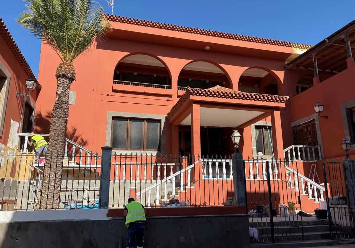 Ingenio arregla la fachada del Casino y decidirá su uso con una consulta popular