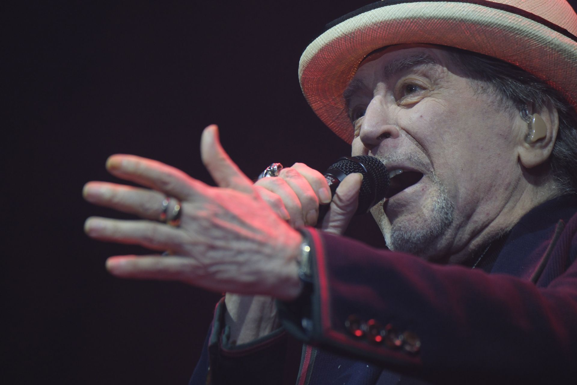 Joaquín Sabina conquista el alma del Gran Canaria Arena
