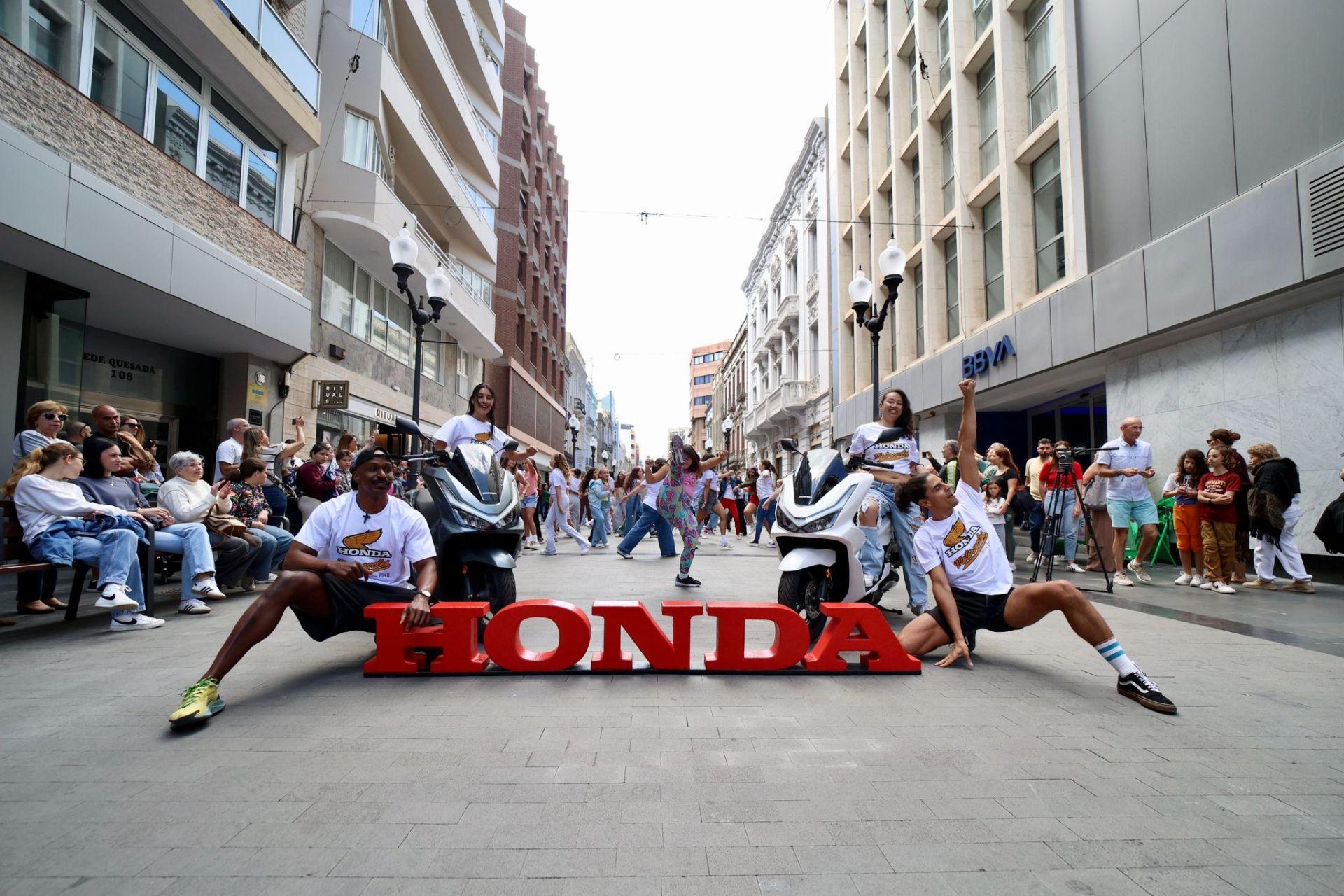 Triana se convierte escenario de un &#039;flashmob&#039;