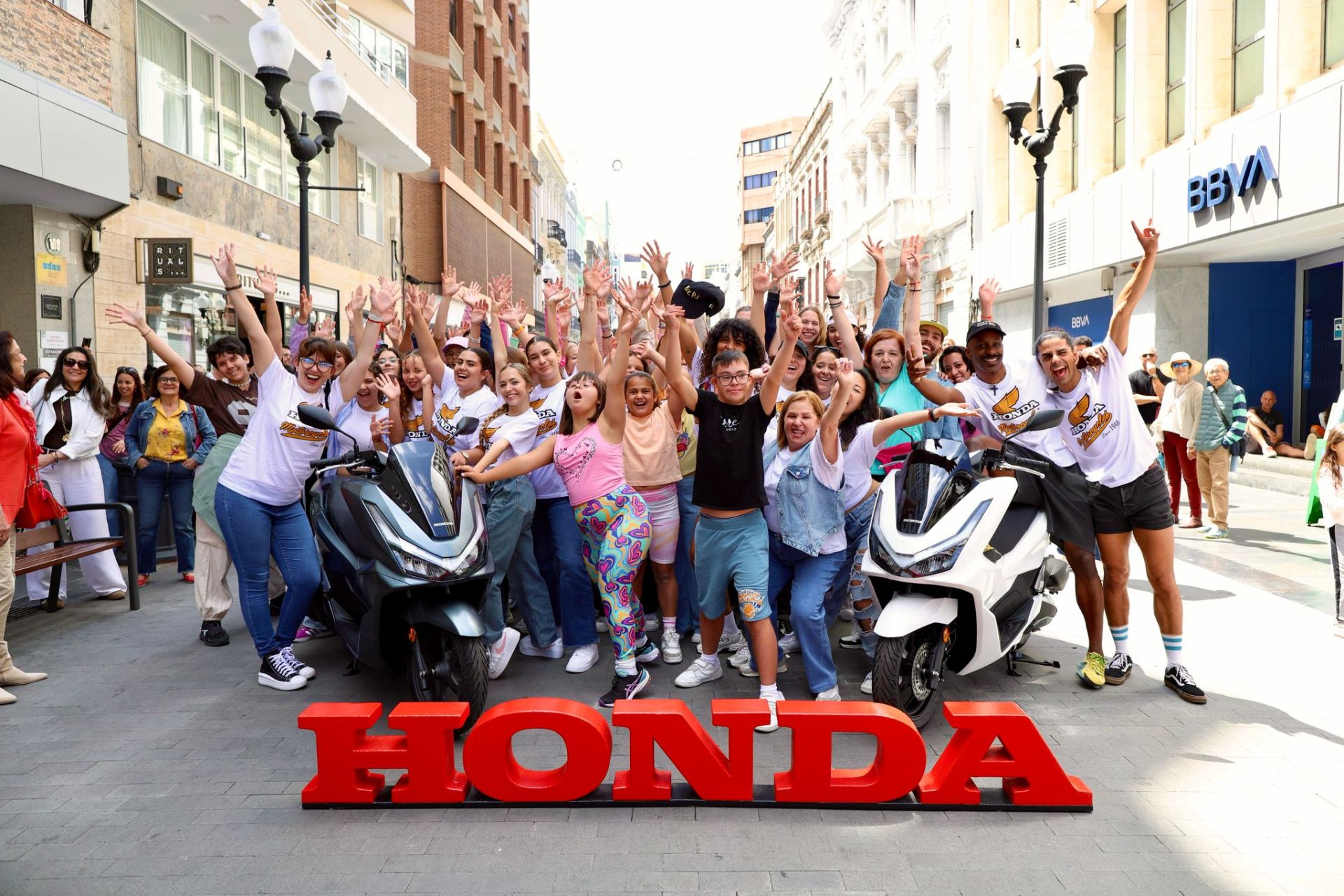 Triana se convierte escenario de un 'flashmob'