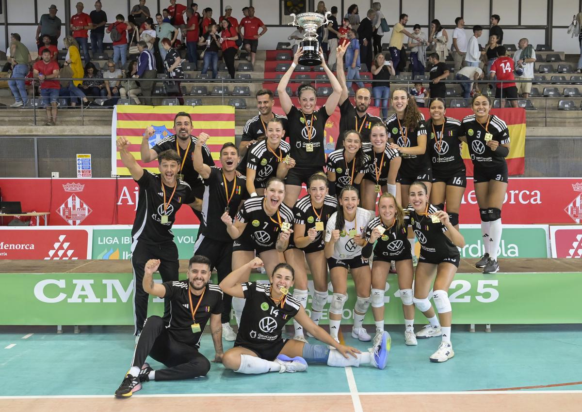 Imagen secundaria 1 - El Heidelberg Volkswagen toca el cielo en la Liga Iberdrola