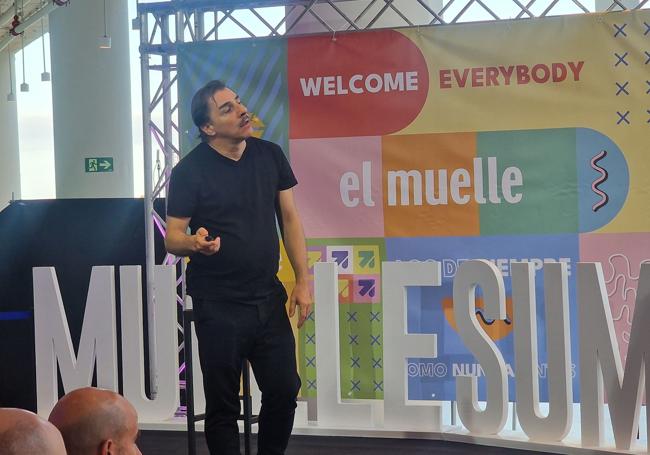 Jordi Roca durante su intervención en la primera edición de Muelle Summit
