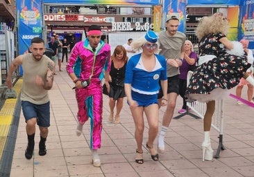 'Sandra Bullock', con tacones y a lo loco en el Yumbo