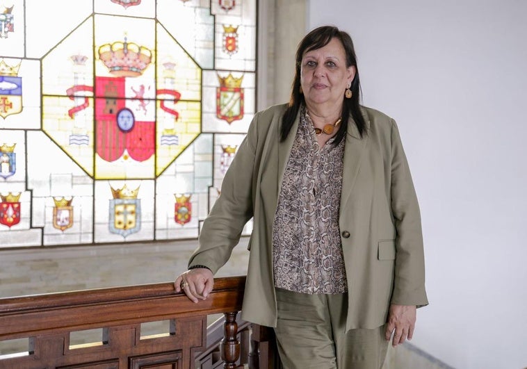 María Farnés Martínez Frigola, fiscal superior de Canarias, posa en las instalaciones del Palacio de Justicia de San Agustín, en la capital grancanaria.