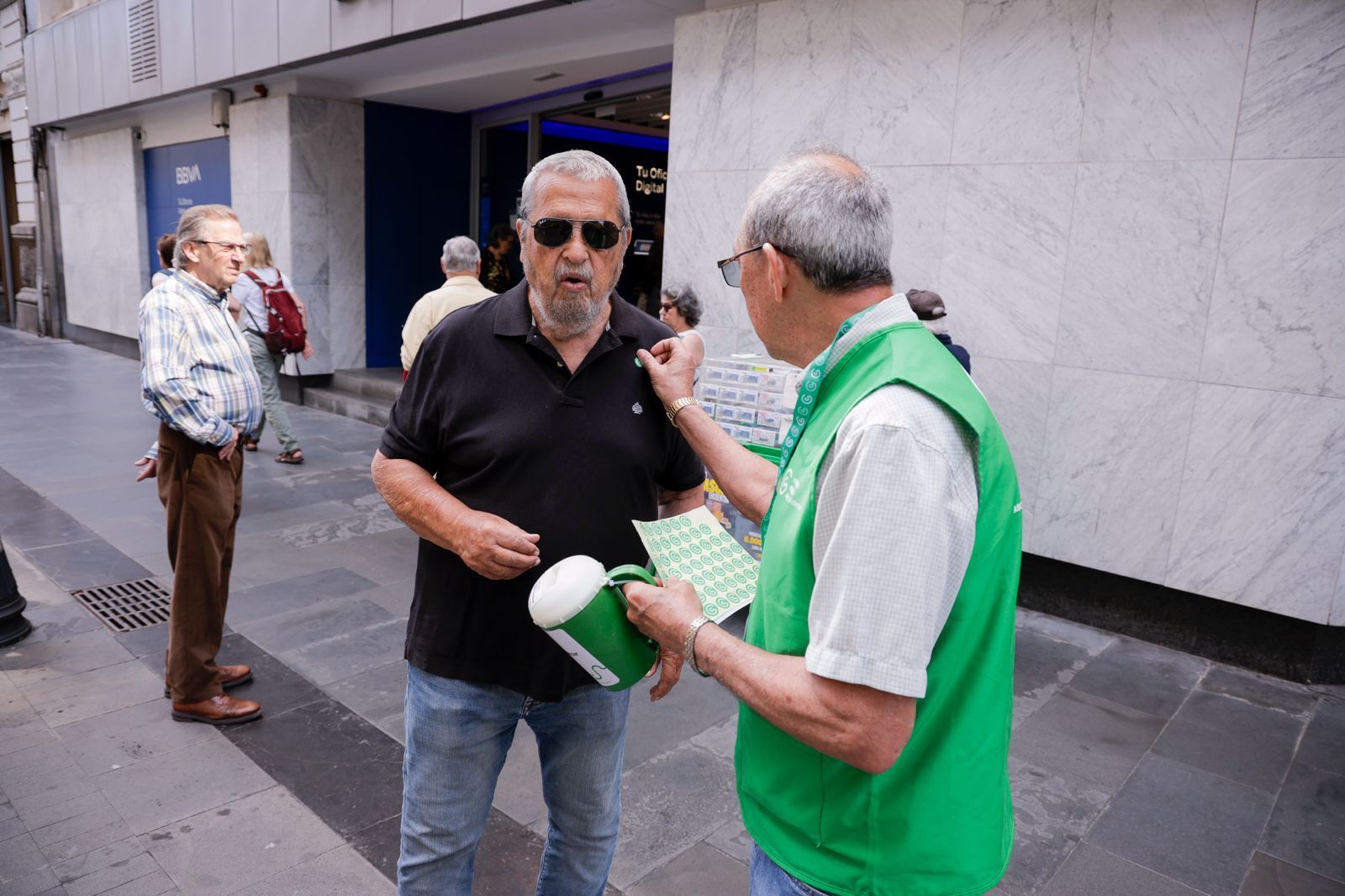 La Asociación Contra el Cáncer toma Triana en una jornada de apoyo y esperanza