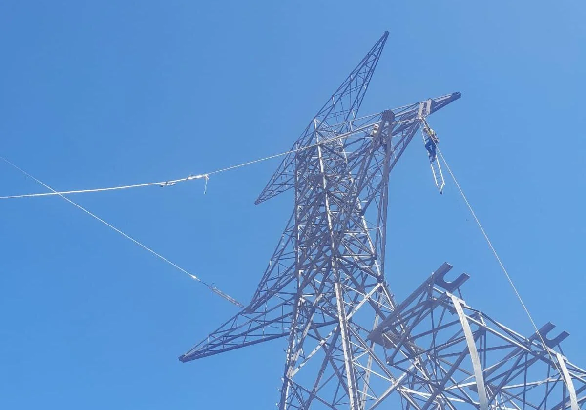 La demanda eléctrica en Canarias cae un 1,7% en abril