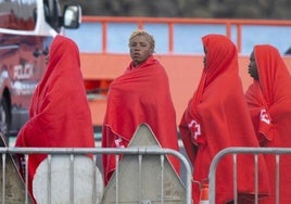 Llegada este jueves de migrantes a Lanzarote tras el rescate de la Guardamar Polimnia, de Salvamento Marítimo.