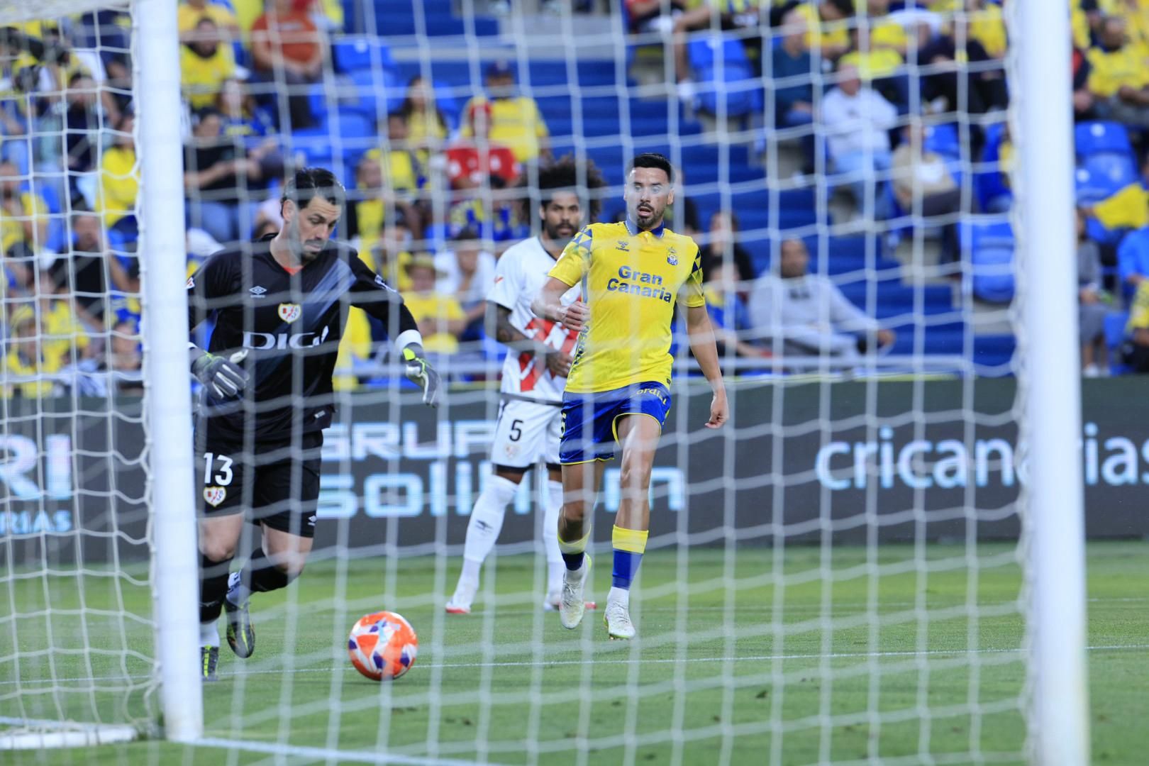La batalla frente al Rayo, en imágenes