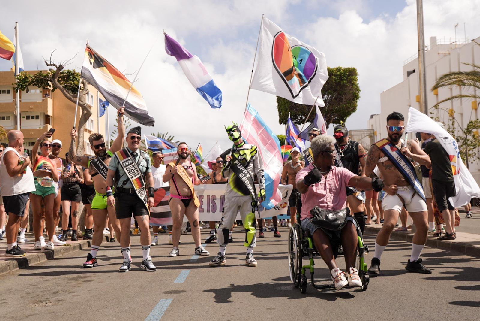 Maspalomas vibra con la energía del Gay Pride