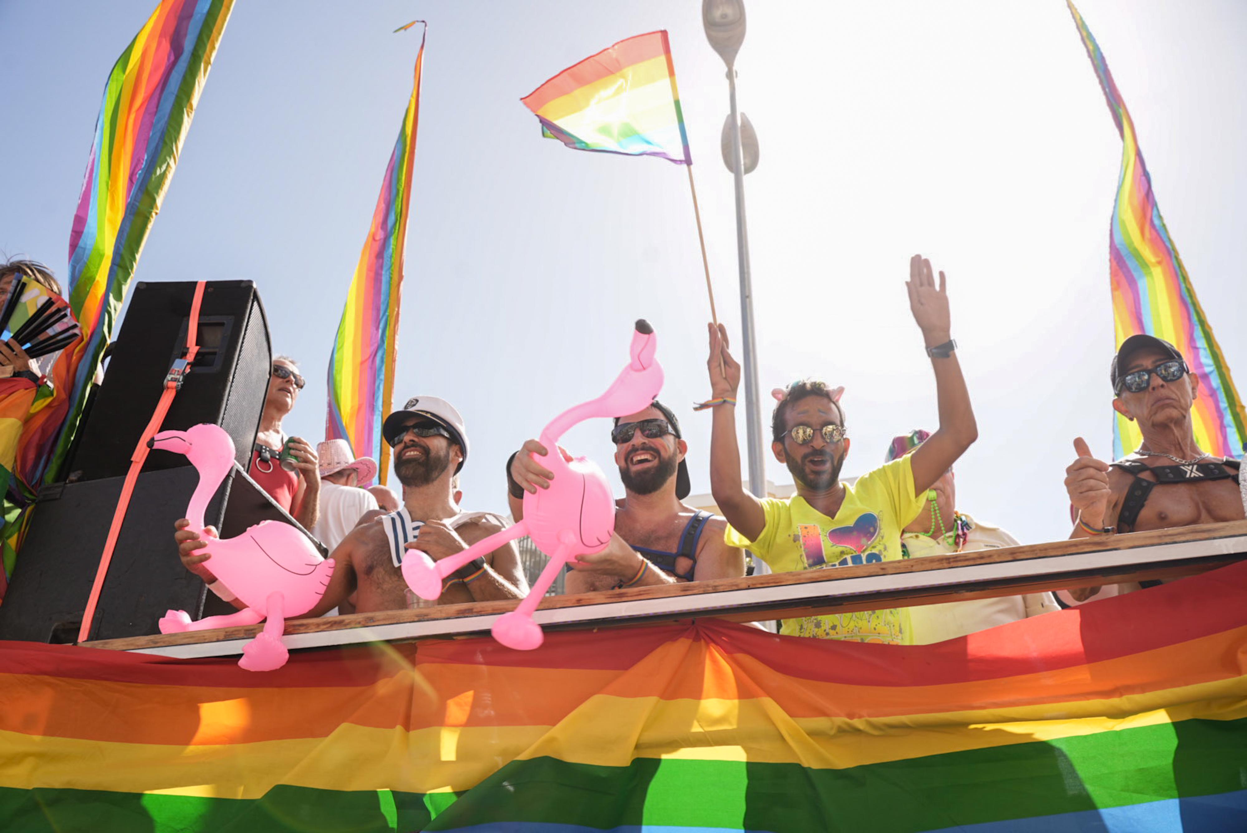 Maspalomas vibra con la energía del Gay Pride