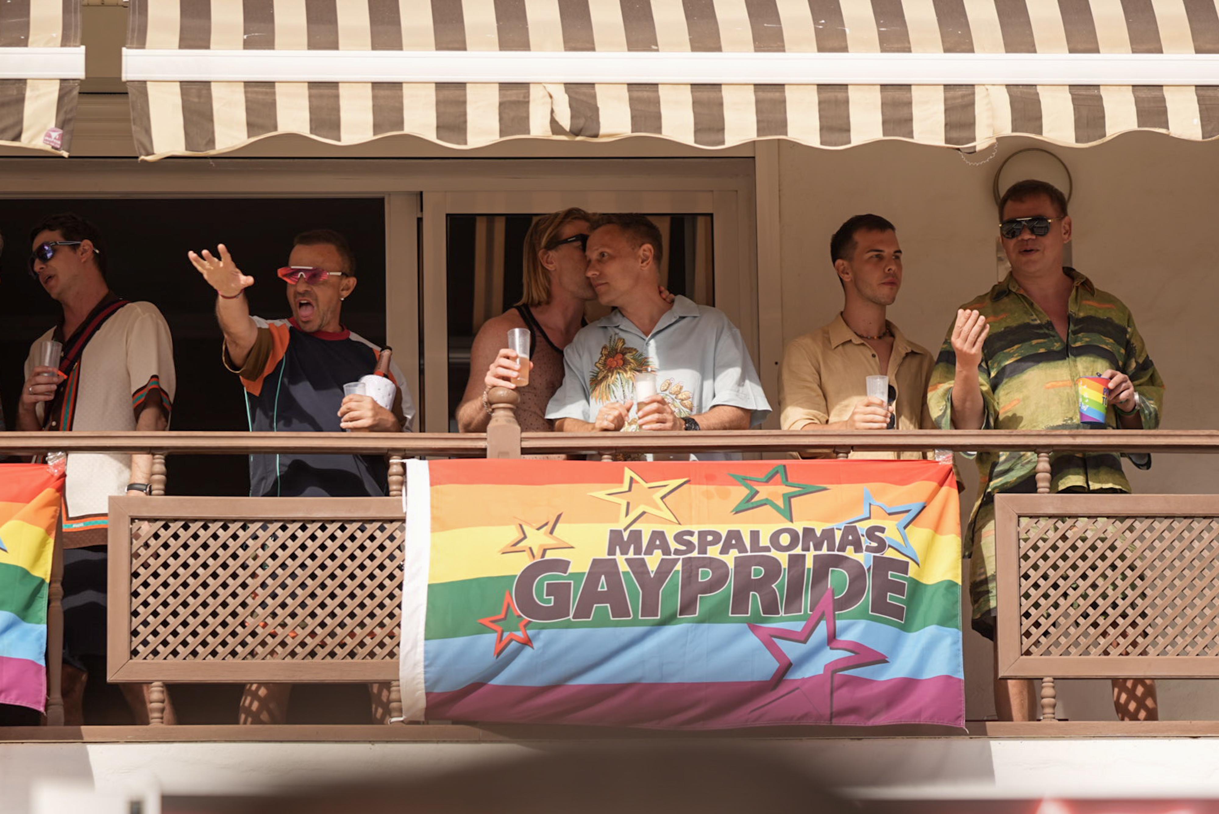 Maspalomas vibra con la energía del Gay Pride
