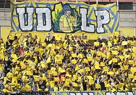 La afición de la UD Las Palmas, harta: el domingo teñirá de negro el Estadio de Gran Canaria