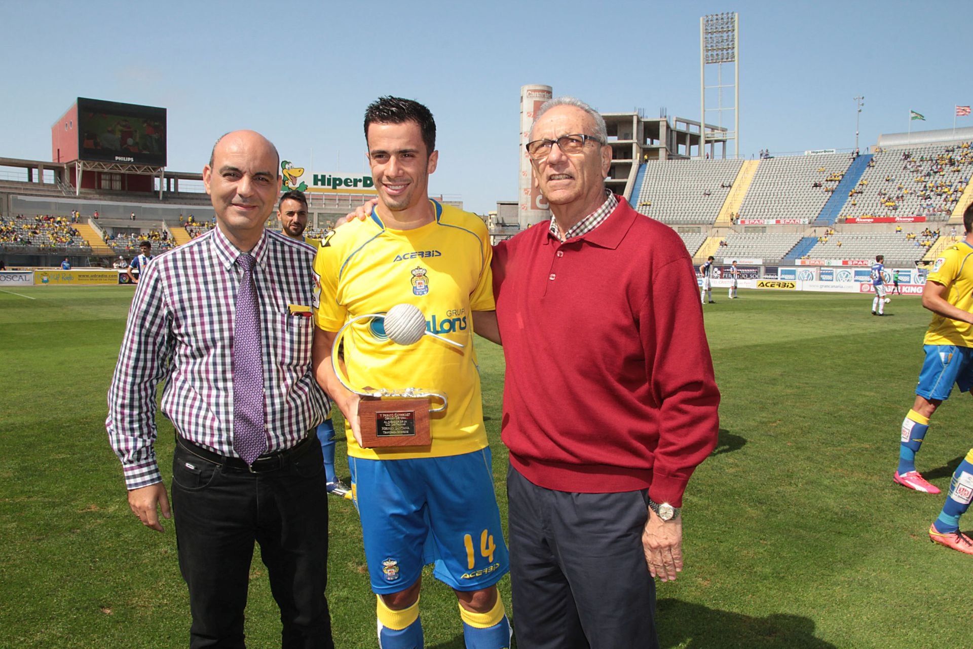 2015 | Hernán Santana