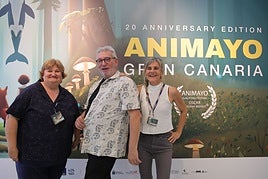 De izquierda a derecha, Sara Vivas, Carlos Ysbert e Isatxa Mengibar, en Animayo.