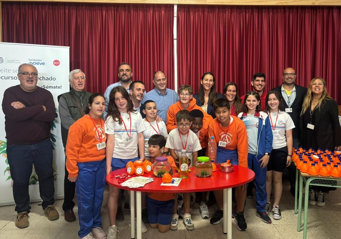 Campaña escolar Aceites usados.