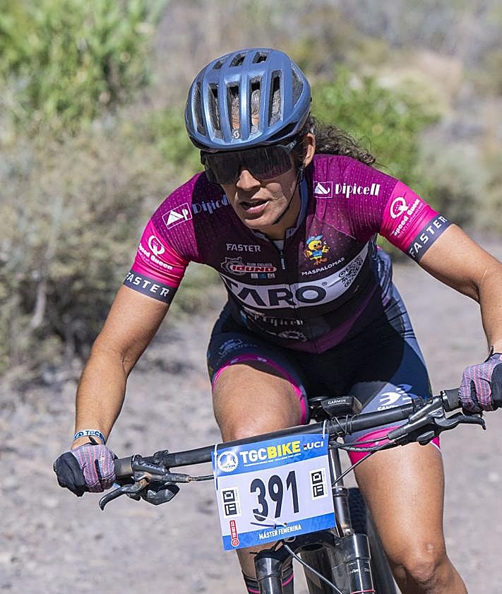 Imagen secundaria 2 - 1.- Manuela Muresan. 2.- Sergio Marrero TGC Bike 2025. 3.- Vanessa Lessa TGC Bike 2025.