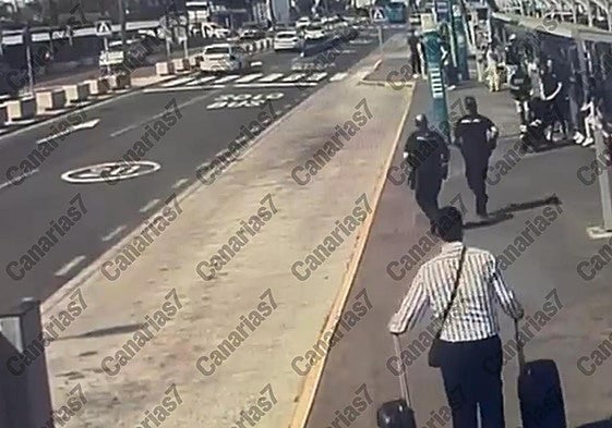 Imagen de la zona del Aeropuerto de Gran Canaria donde se produjo el suceso, al día siguiente.