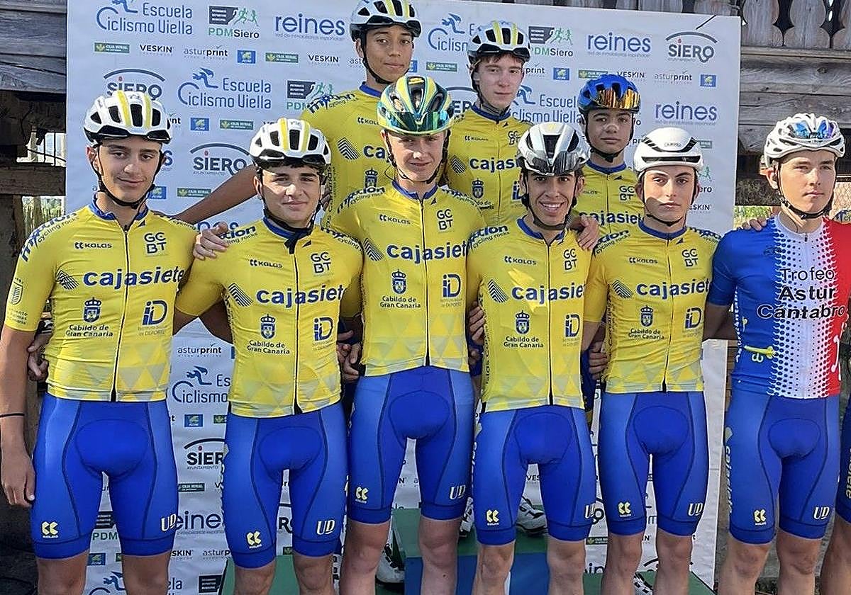 Miembros del Gran Canaria Bike Team participantes en el calendario nacional.