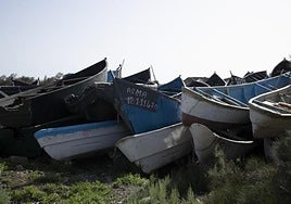 Imagen de archivo de pateras apiladas en Gran Canaria.