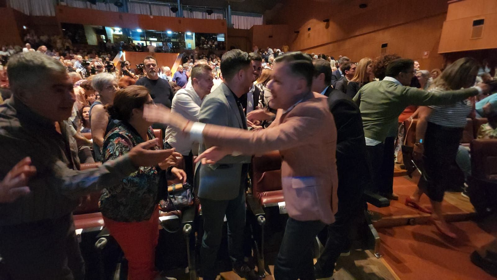 Así fue la presentación del nuevo partido político