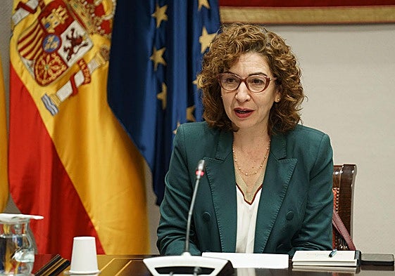 La enfermera del hospital Doctor Negrín, Apolonia Ana Rosales Hernández, ha comparecido este martes en comisión parlamentaria.