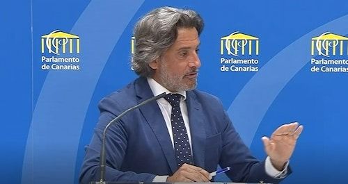 El diputado socialista Gustavo Matos en la comparecencia de este martes.