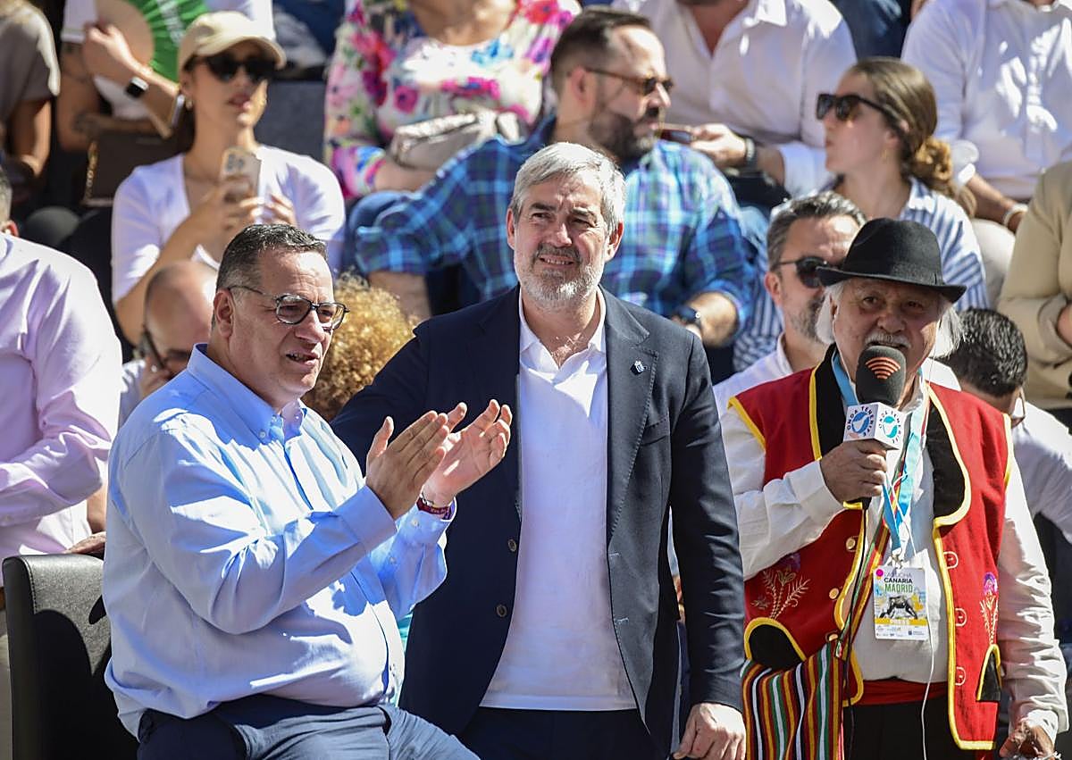 Imagen secundaria 1 - Una luchada histórica en el mes de Canarias